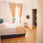 Dimora Diaz 4* Neapol